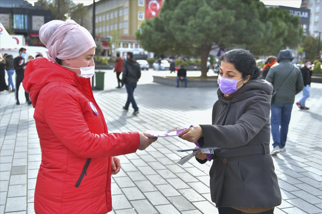 Esenyurt Belediyesi Kadın Ve Aile Müdürlüğü İle Esenyurt Kent Konseyi Kadın Meclisi’nden 25 Kasım Etkinliği