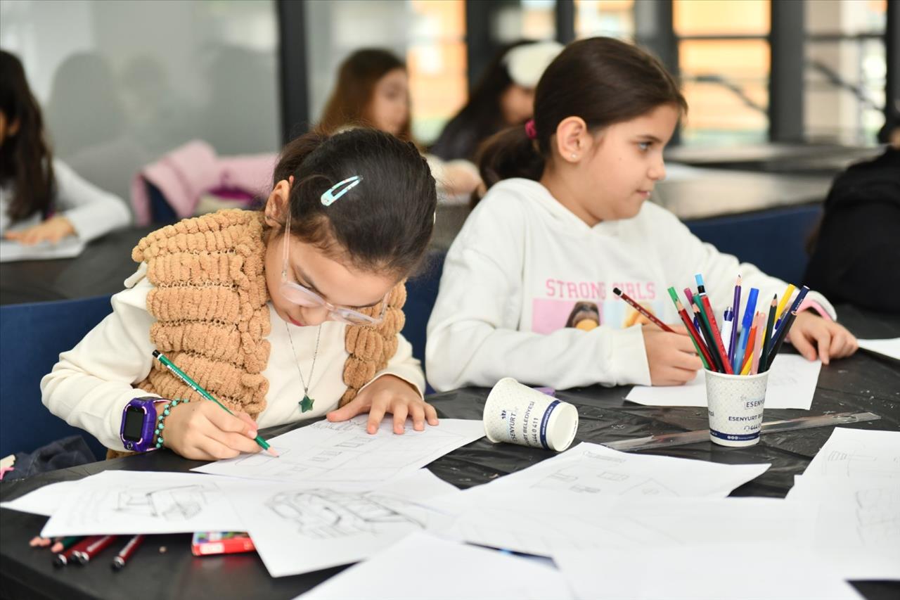 Çocuk Üniversitesi’nde Minikler Hem Eğlendi Hem Öğrendi