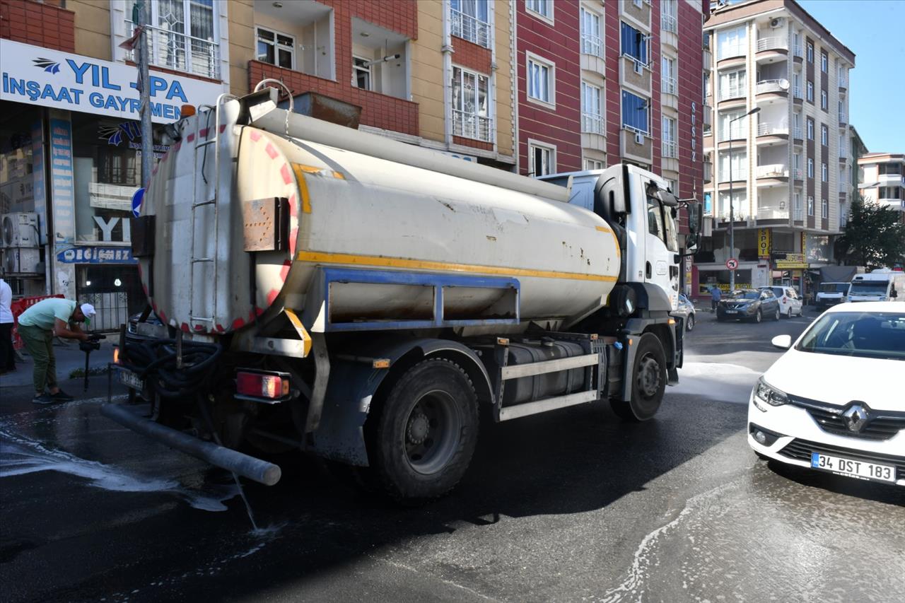 Esenyurt’ta Temizlik Seferberliği Devam Ediyor