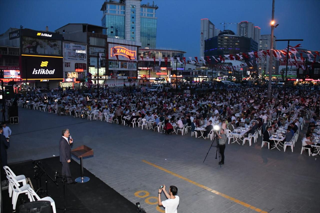 İstanbul’da Parmakla Gösterilen İlçe Olacağız.