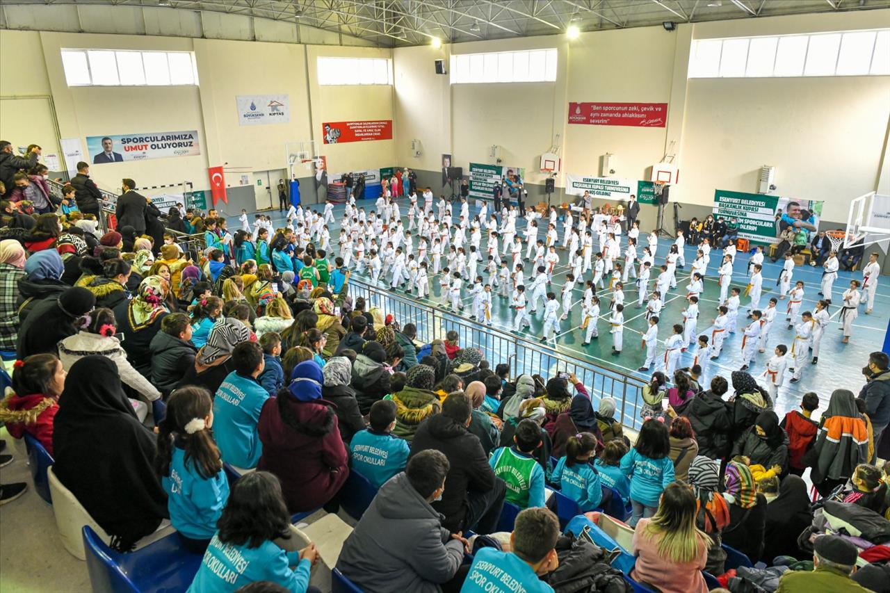  “Esenyurt’tan Dünya Klasmanında Sporcular Çıkacak”