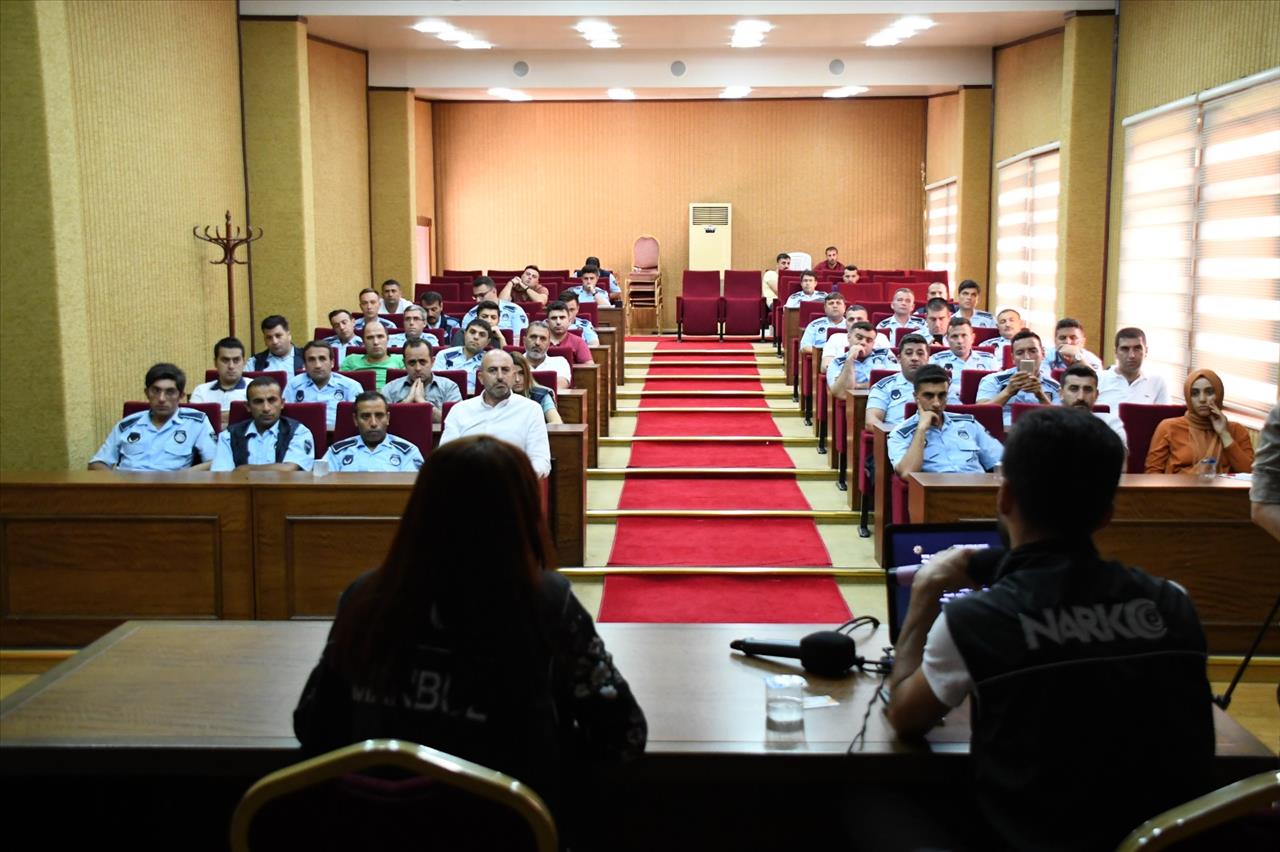 Esenyurt’ta Zabıta Personeline Uyuşturucuyla Mücadele Semineri