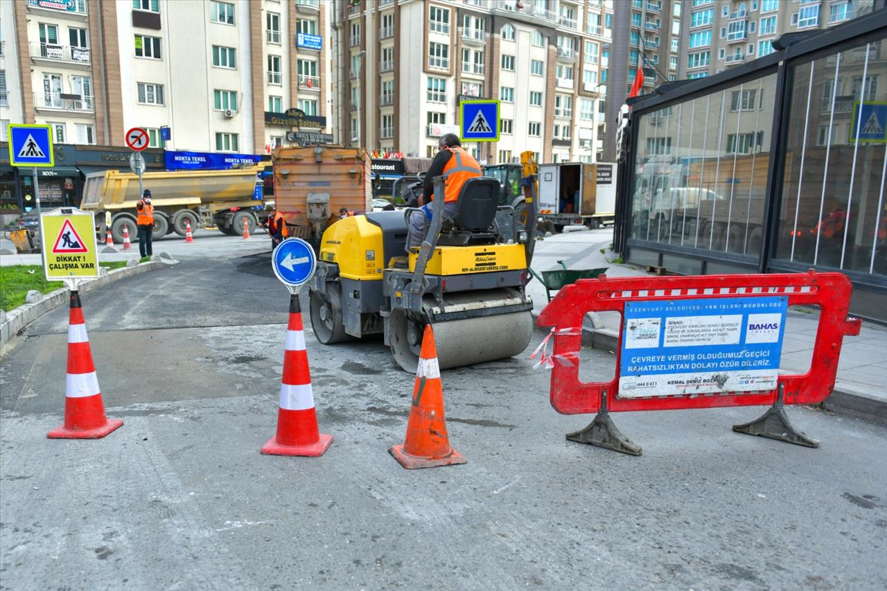 Esenyurt Belediyesi Bozuk Olan Yol Ve Kaldırımları Yenilemeye Devam Ediyor 