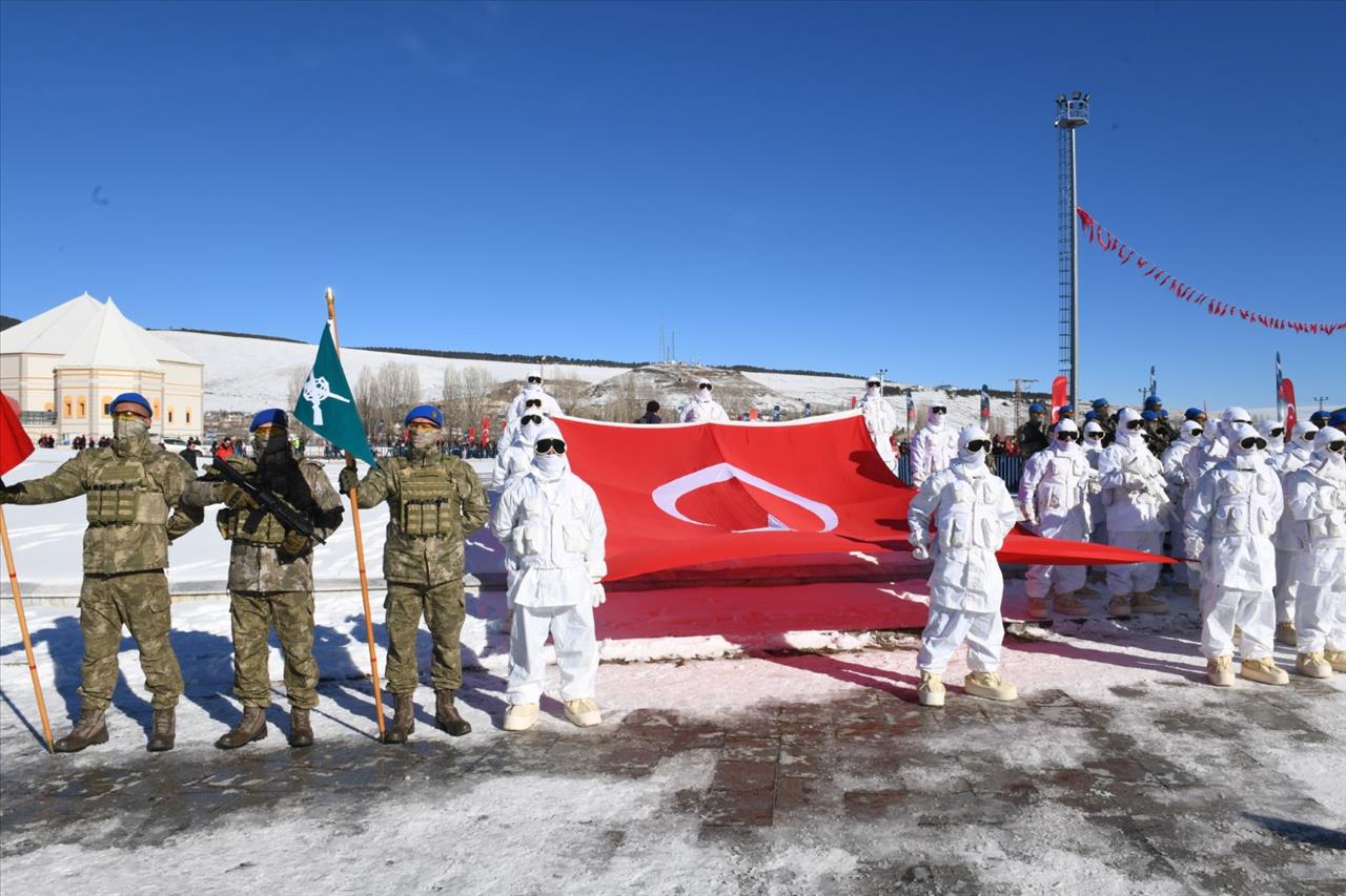 Sarıkamış Şehitleri Anıldı