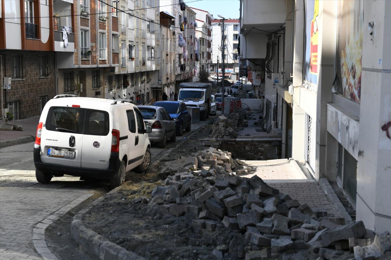 Esenyurt Sokaklarında Dönüşüm Devam Ediyor