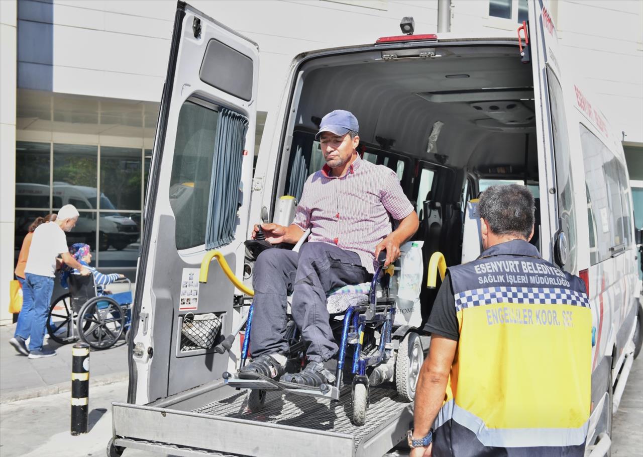 Esenyurt Belediyesinden Ücretsiz “Hasta Nakil Ambulans Hizmeti”