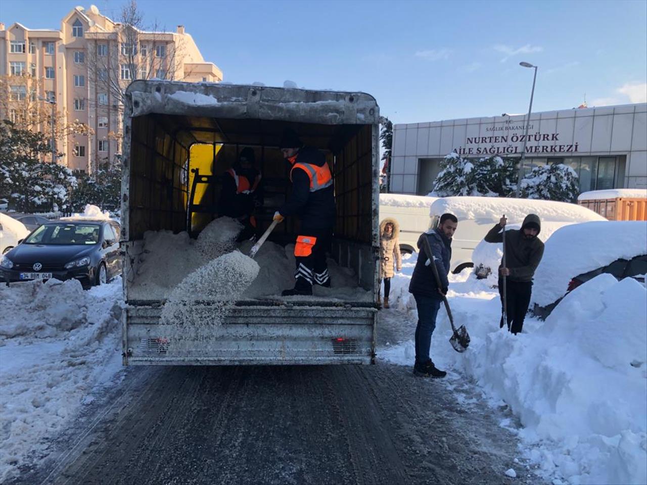 Esenyurt’ta Ara Sokaklar Da Trafiğe Açıldı