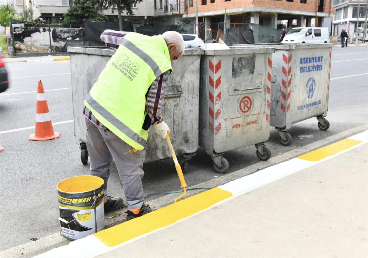 Esenyurt’ta Refüj Ve Kavşaklar Yenileniyor