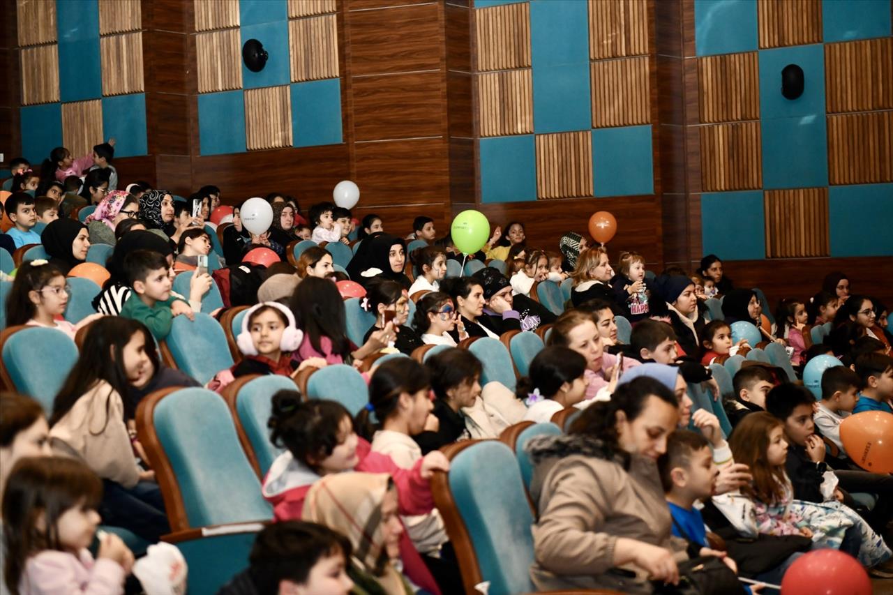 Esenyurt’ta Sömestir Dopdolu Geçiyor