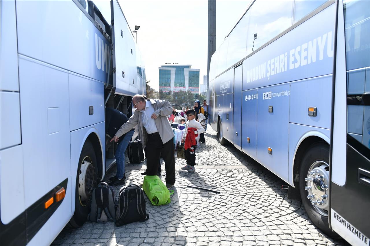 57 Suriyeli Daha Esenyurt’tan Ülkelerine Döndü