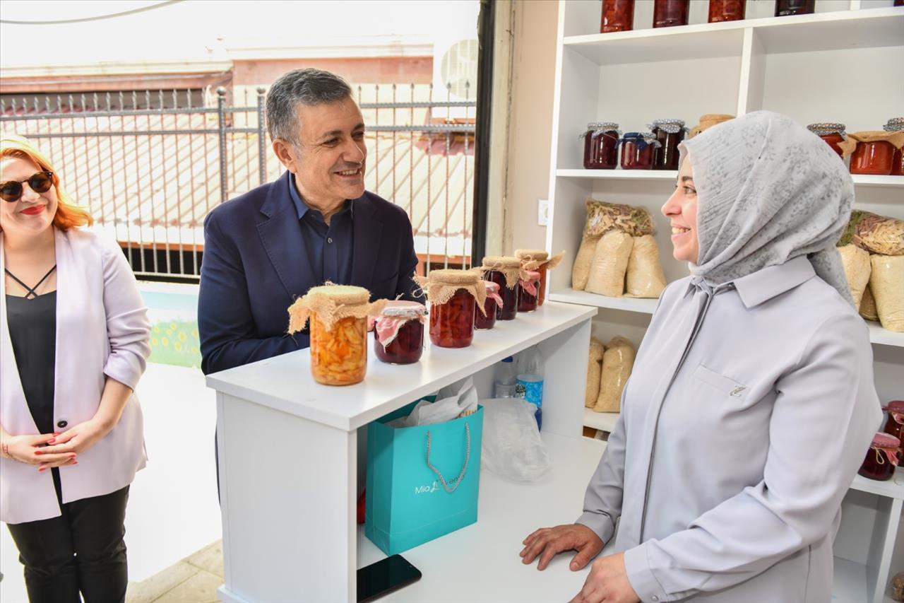 Kadınlar Emeklerini Kazanca Dönüştürecek