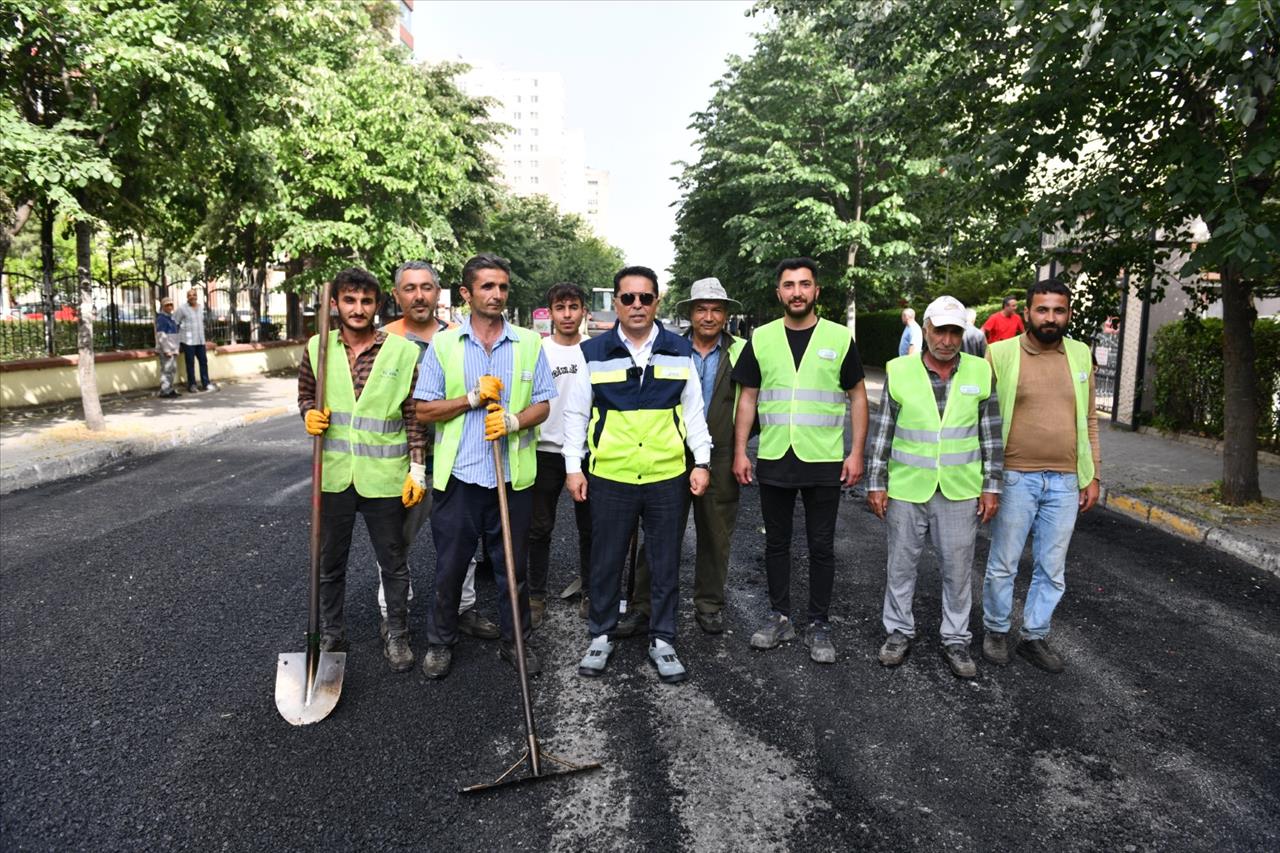 Başkan Özer: Yıl Sonuna Kadar 100 Bin Ton Asfalt Yol Yapacağız