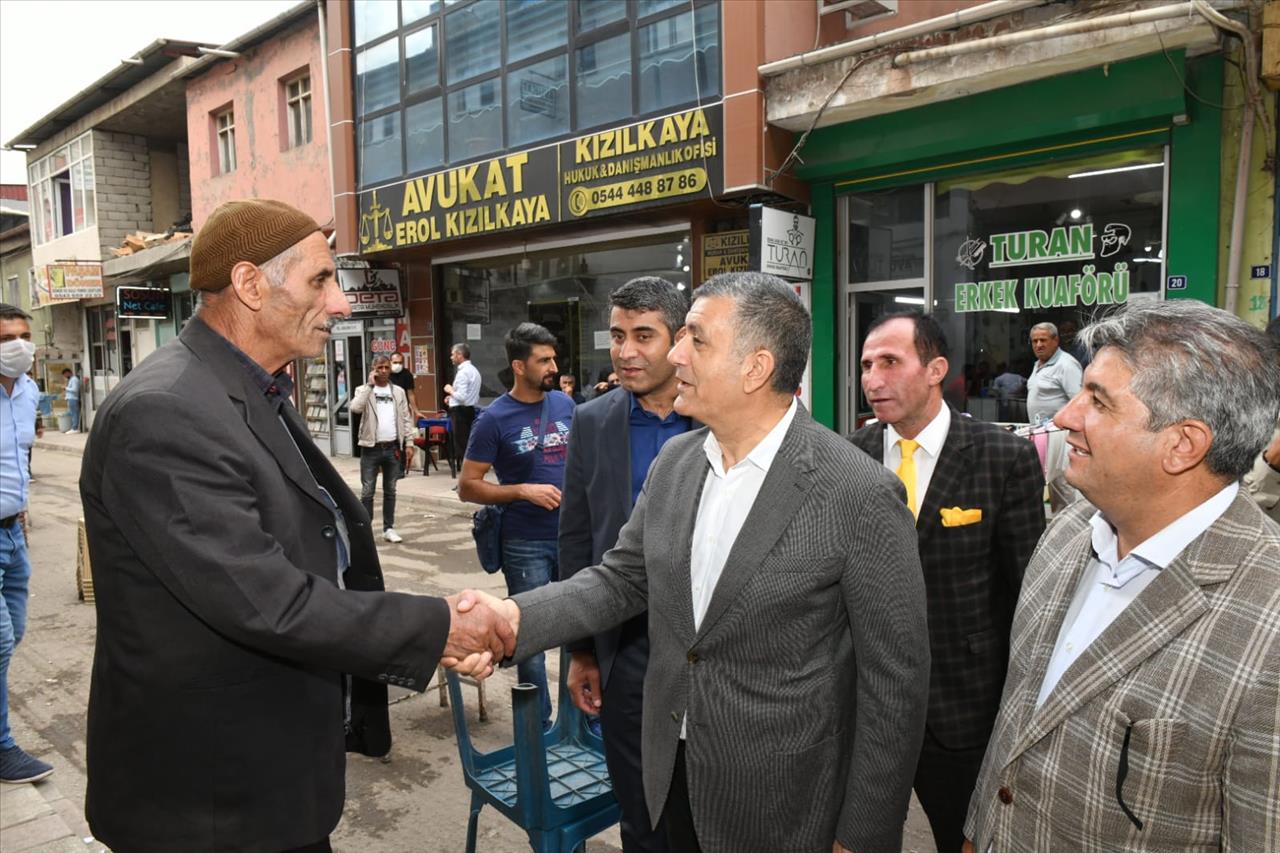 Başkan Bozkurt’tan Van’daki Selzedelere Dayanışma Ziyareti