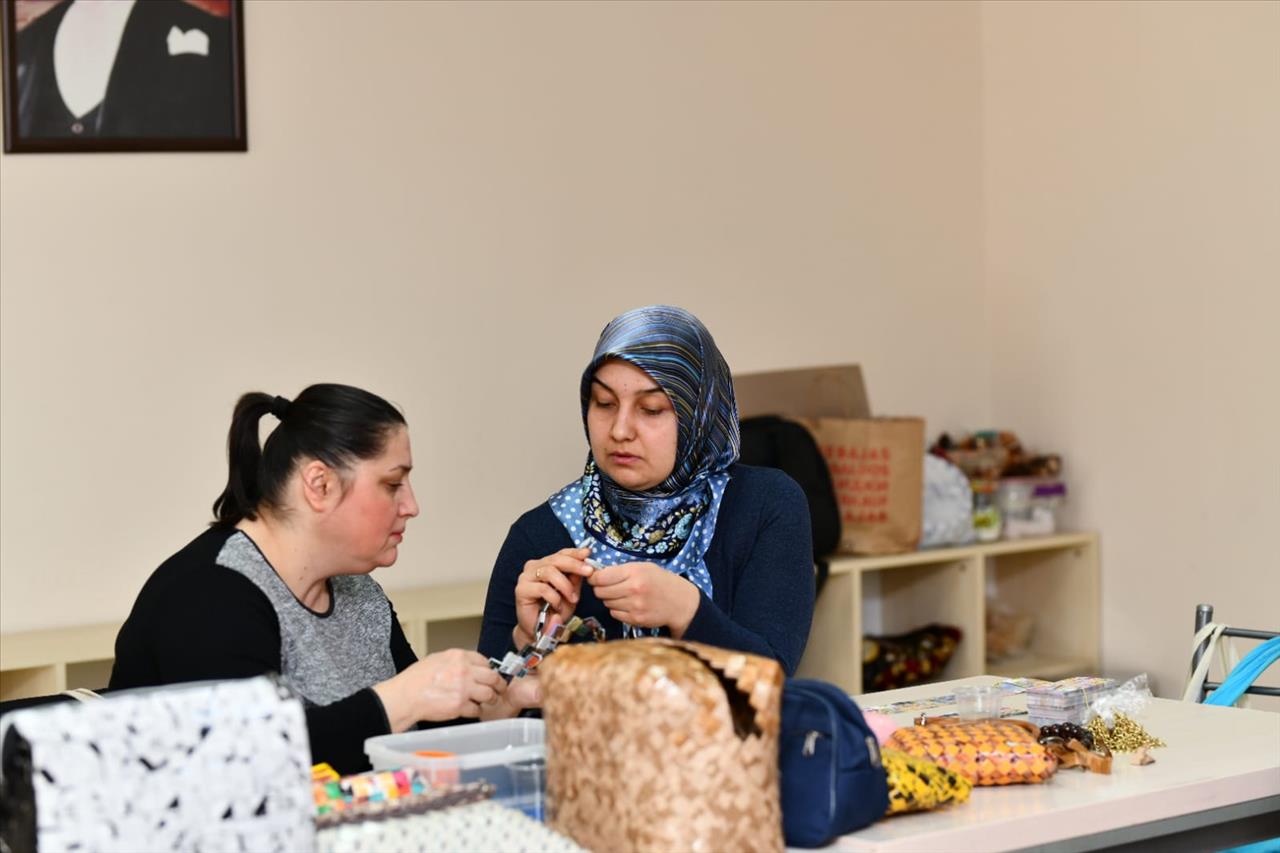 Esenyurtlu Kadınlar Doğa Dostu Ürünler Üretiyor