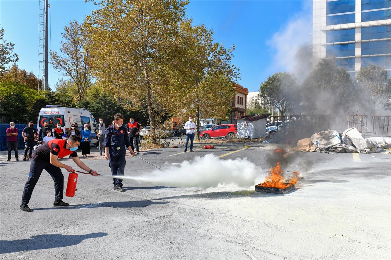 Esenyurt’ta Afetlere Karşı Hazırlıklar Devam Ediyor