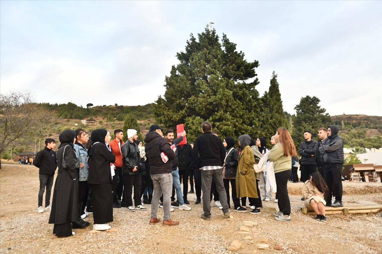 Esenyurtlu Gençler Çanakkale’de