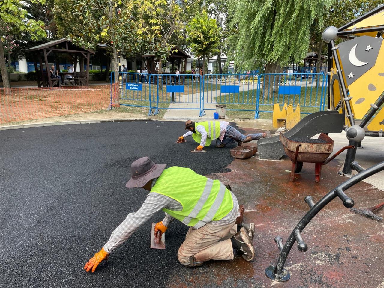 Esenyurt'ta Yeşil Dönüşüm: Belediye Parkları Yeniliyor