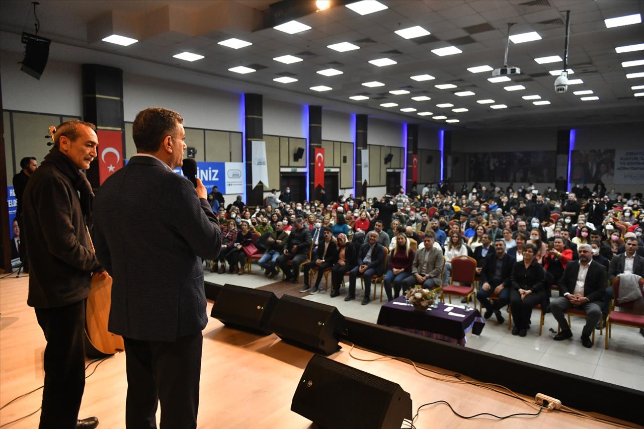 Büyük Halk Ozanı Âşık Veysel Esenyurt’ta Anıldı 