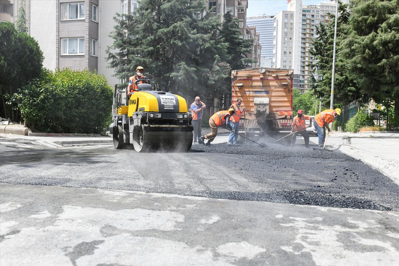 Esenyurt’un Yolları Yenilenmeye Devam Ediyor