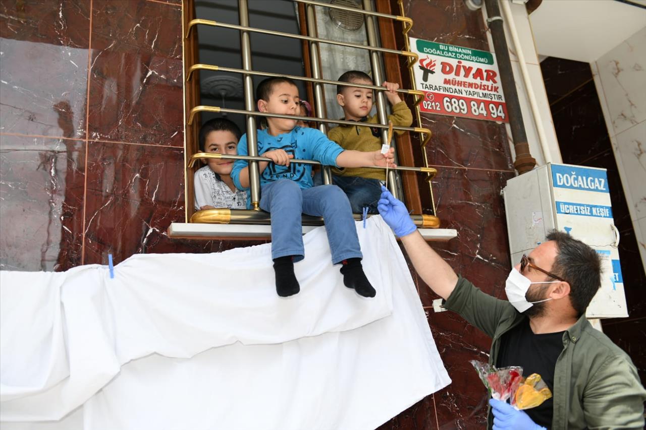 Esenyurtlu Çocukların Bayram Şekeri Belediyeden