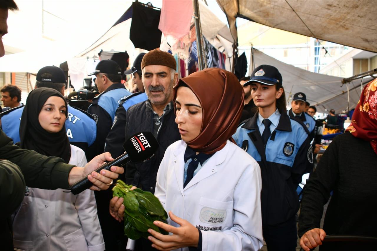 Esenyurt’ta Zabıtadan Pazarda Ispanak Denetimi