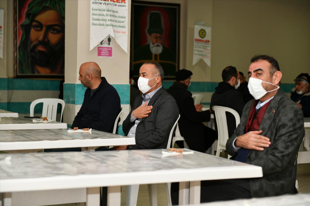 Başkan Yardımcıları Ve Meclis Üyelerinden Cemevlerini Ziyaret 