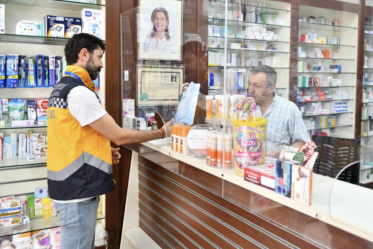 Belediye’den Eczacılara Anlamlı Ziyaret