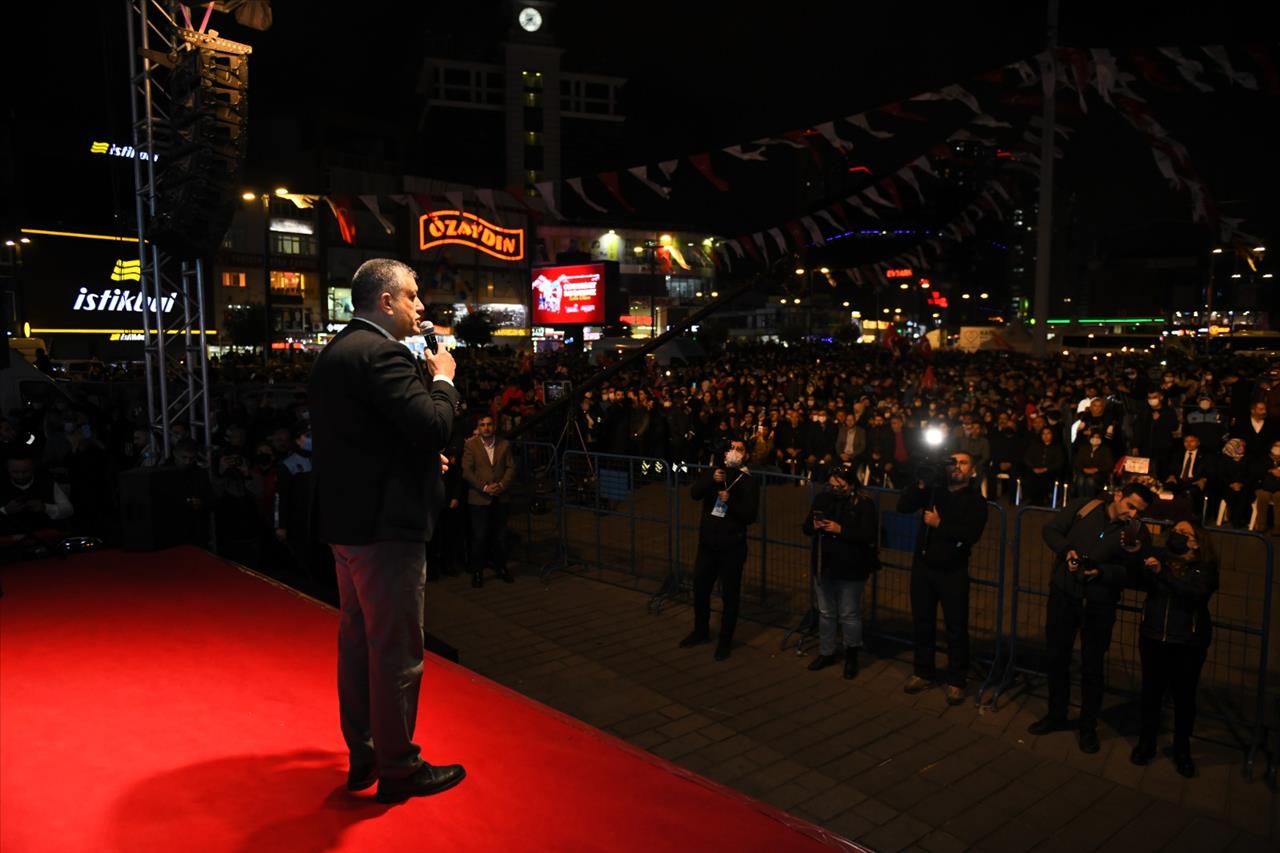 Esenyurt’ta 29 Ekim Cumhuriyet Bayramı Coşkuyla Kutlandı