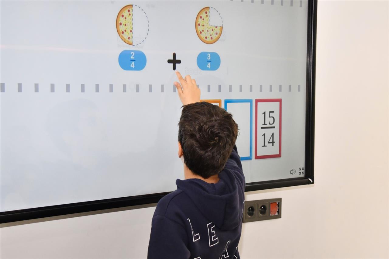 Esenyurt'ta Sıradışı Bir Model: Eğlence ve Eğitim Bir Arada