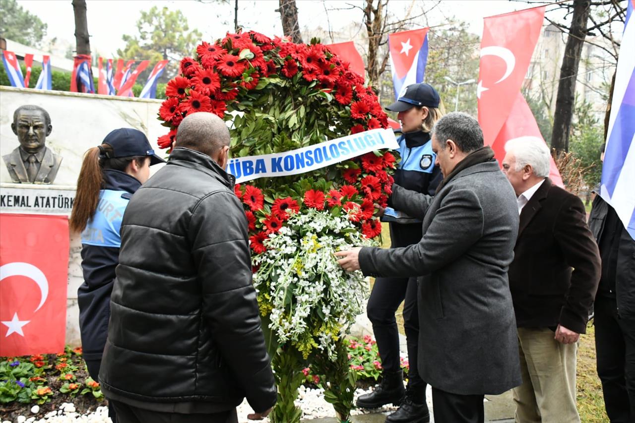 Küba'nın Ulusal Kahramanı Jose Marti Esenyurt'ta Anıldı