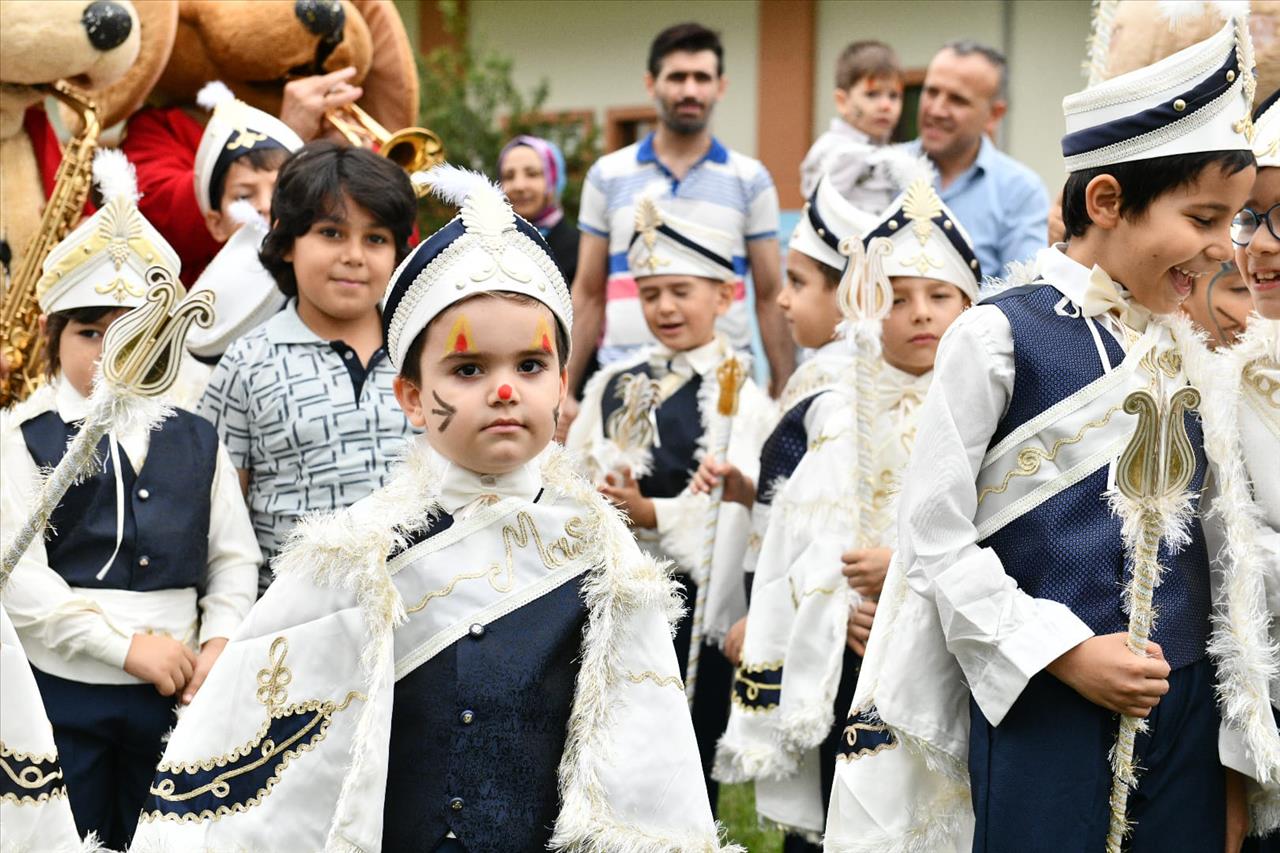 Esenyurt’ta Sünnet Şöleni