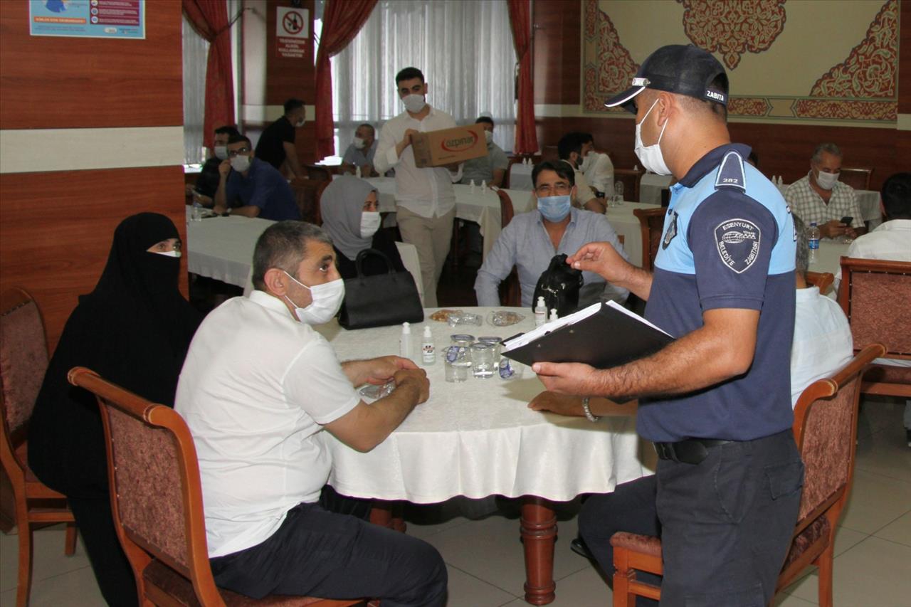 Esenyurt Zabıtasından Düğün Salonu Denetimi