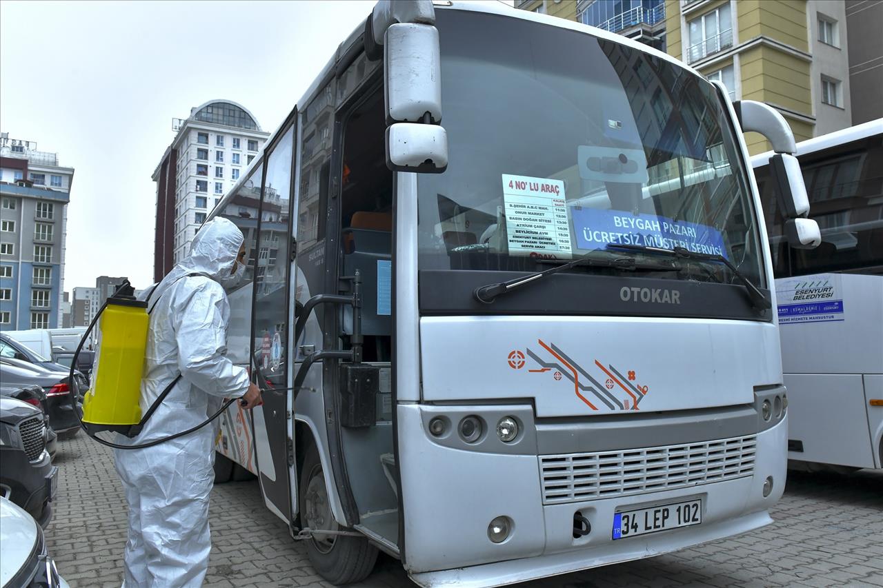 Esenyurt’ta Pazar Servisleri Dezenfekte Ediliyor