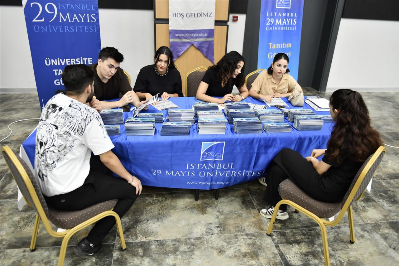 Esenyurt Belediyesi Üniversite Tercihlerinde Öğrencilerin Yanında