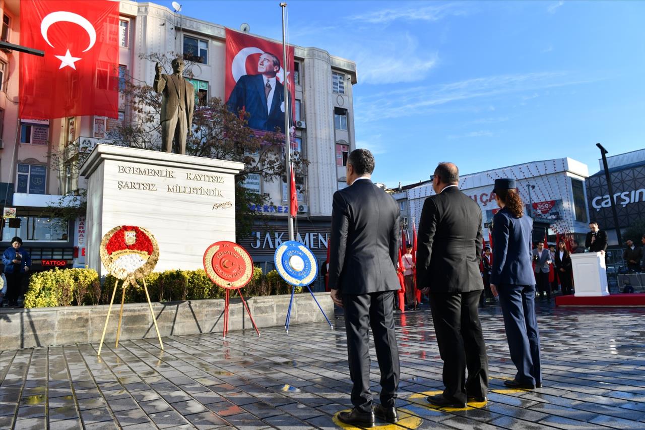 Esenyurt Ata’sını Saygı Ve Minnetle Andı