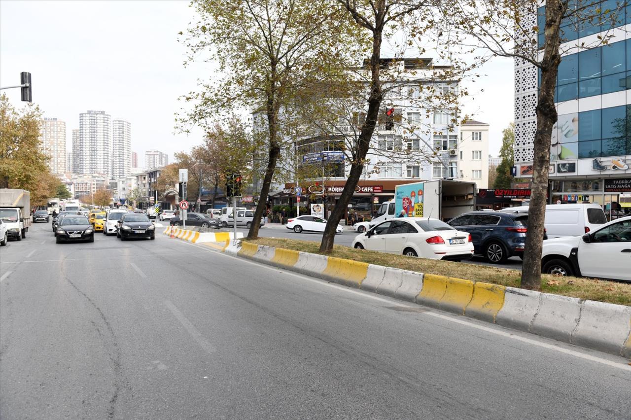 Kavşak Çalışmalarıyla Trafik Yoğunluğu En Aza İndiriliyor