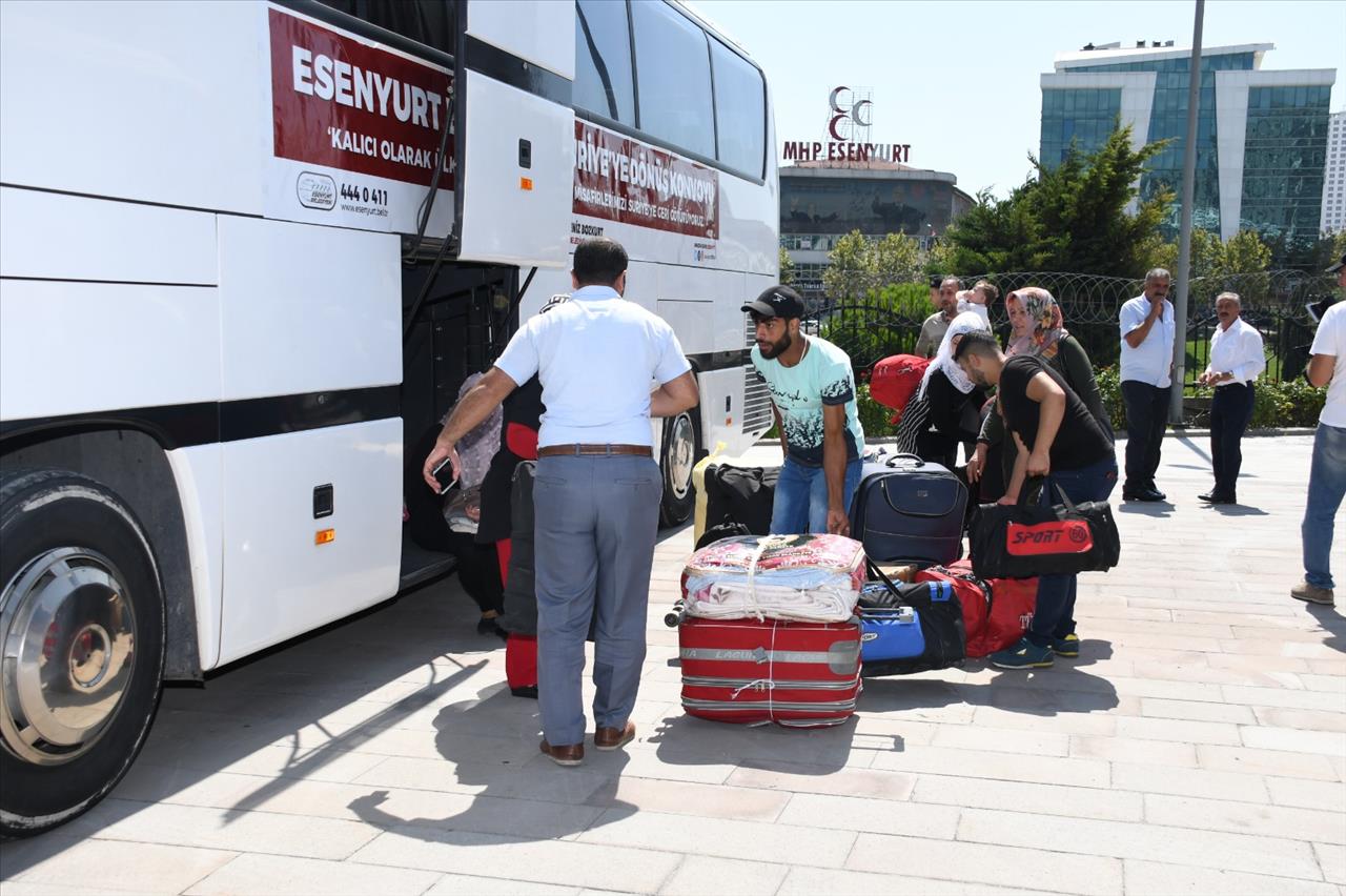 Esenyurt’tan Anavatan Suriye’ye Dönüşler Hızlandı