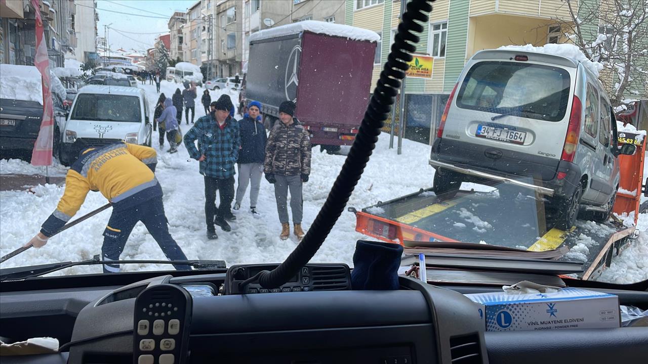 Esenyurt’ta Kışla Mücadele, Sağlık Hizmetlerinde De Sürüyor: