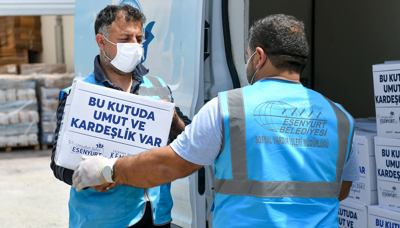 Gıda Kolisi ve Sıcak Yemek Dağıtımlarımız Devam Ediyor