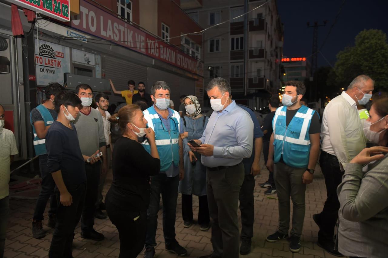 Başkan Bozkurt Su Basan Bodrum Katlarını İnceledi