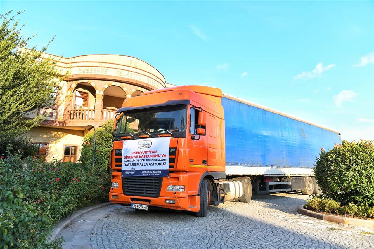 Esenyurt Belediyesi’nden, Selden Etkilenen Vatandaşlara Yardım