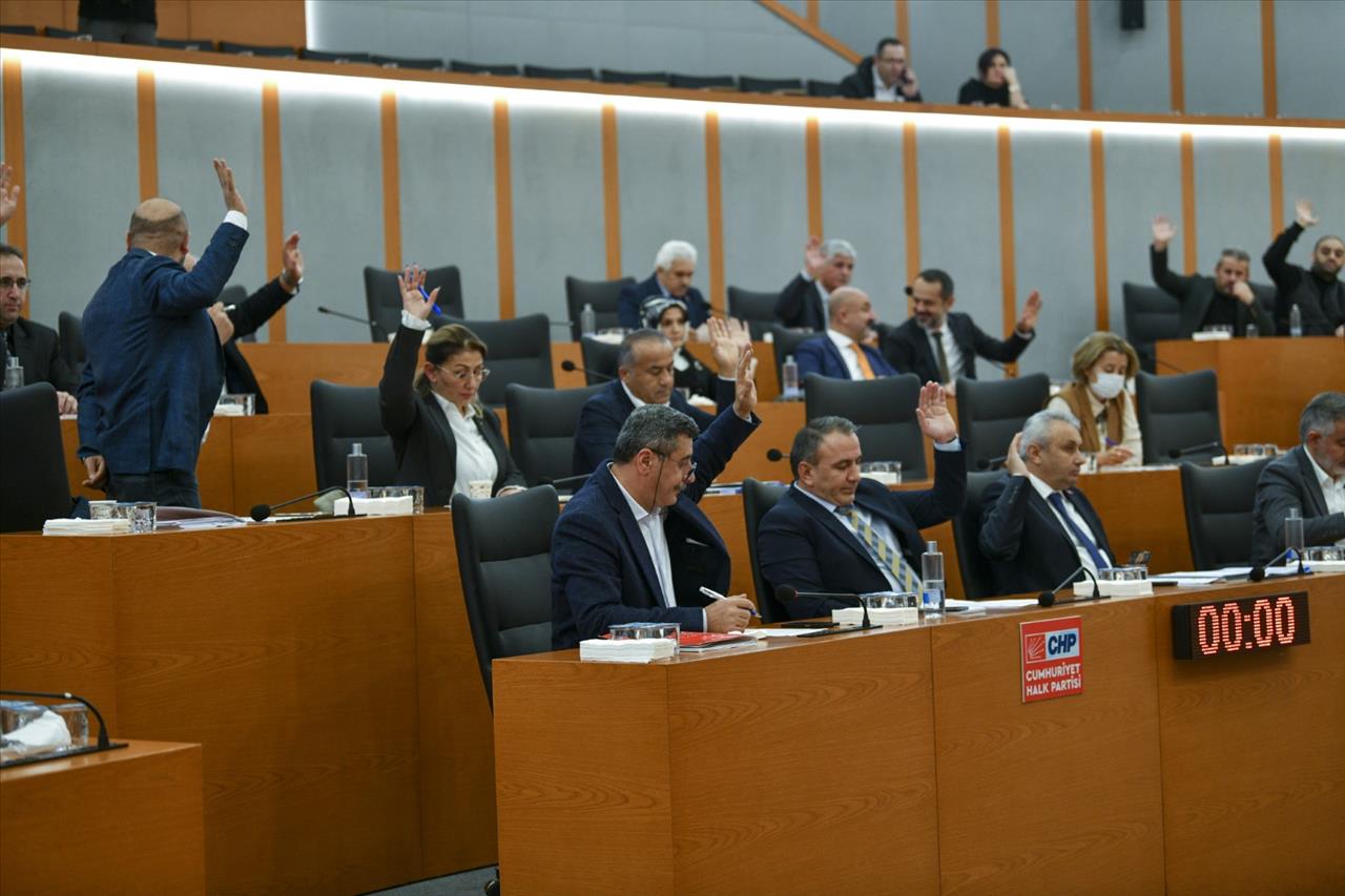 Temmuz Ayında Talep Edilen Ek Ödenek Yıl Sonunda Meclisten Geçti