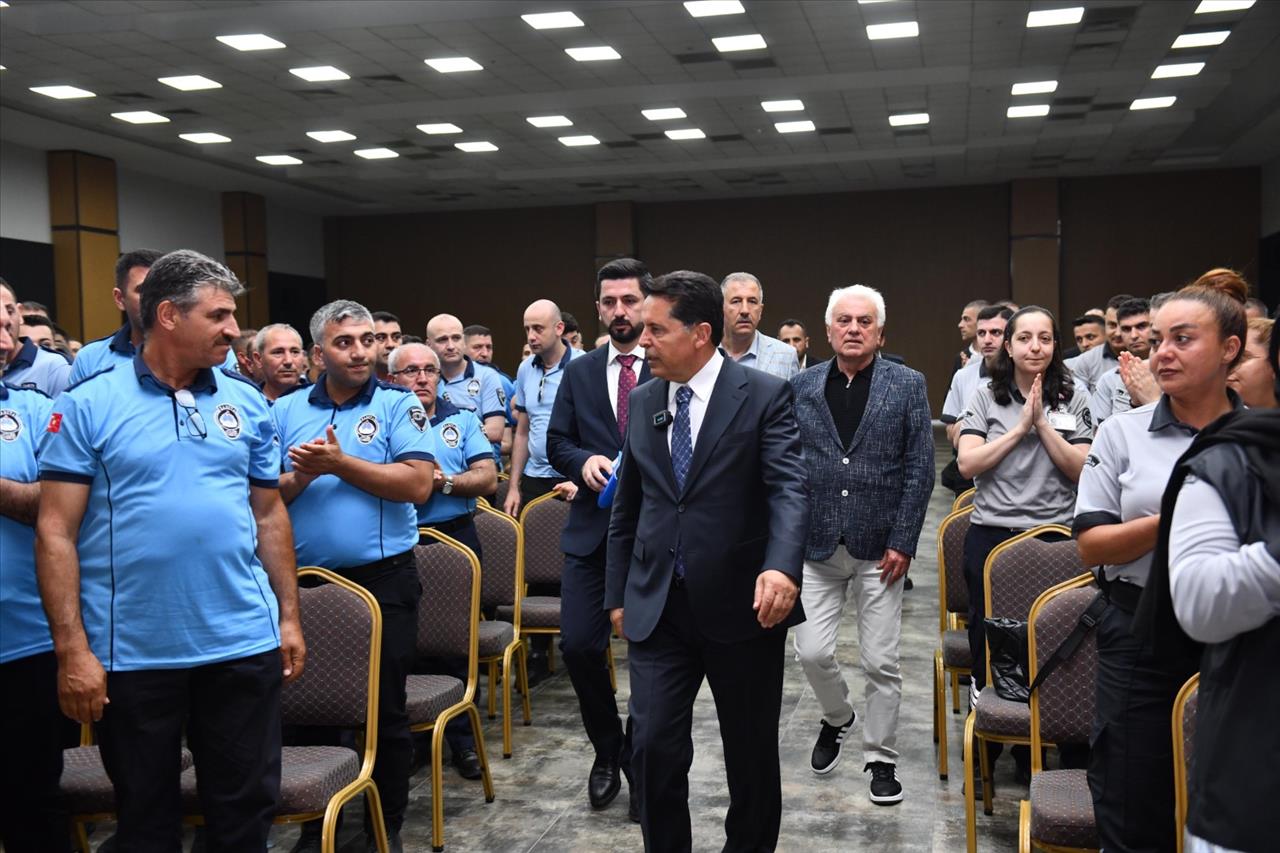 Başkan Özer Zabıta Ekipleri ve Güvenlik Görevlileri İle Bir Araya Geldi