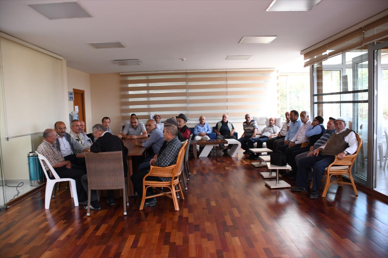 Esenyurt’un Ulu Çınarlarıyla Aşure Buluşması