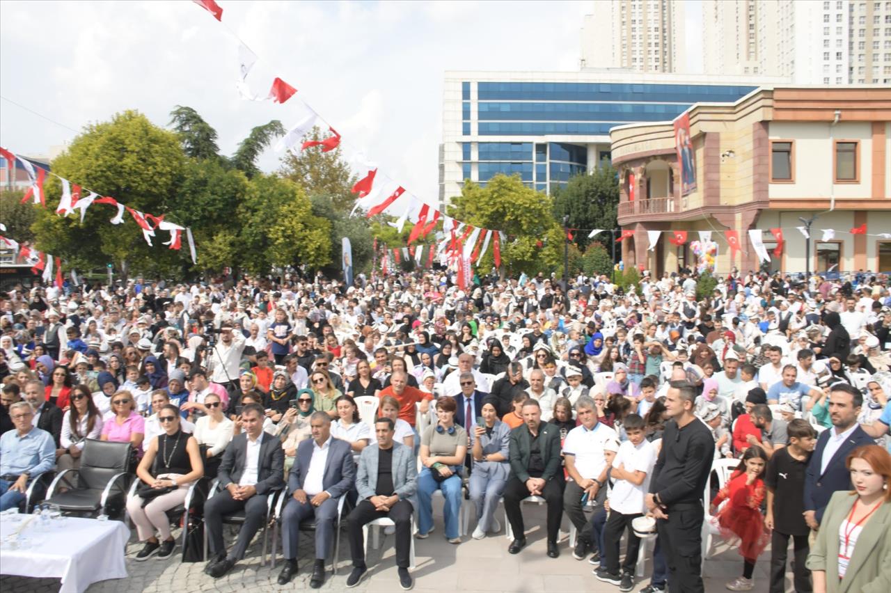 Esenyurtlu Çocuklar Sünnet Şöleninde Doyasıya Eğlendi