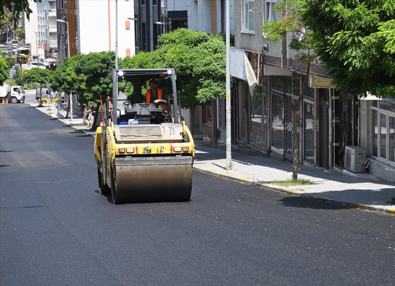 Esenyurt’ta Asfalt Çalışmaları Devam Ediyor