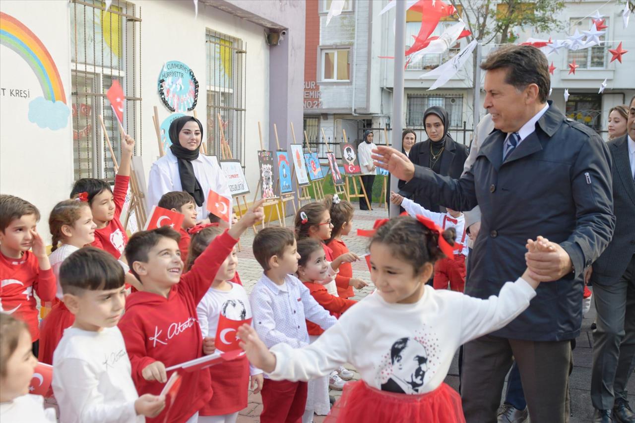 Esenyurt’un Çocuklarının Cumhuriyet Sevgisi