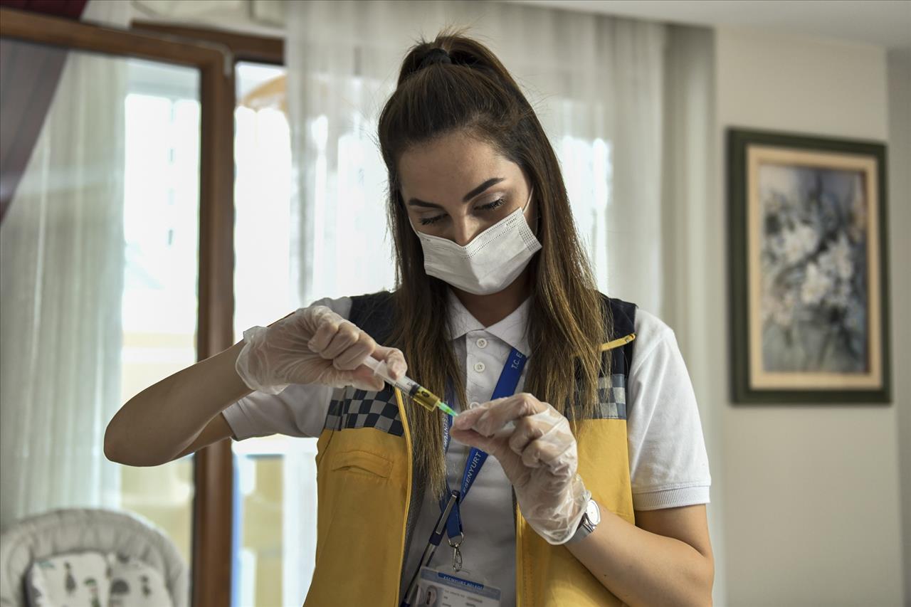 Eylül Ayında 987 Vatandaş Evde Sağlık Hizmetinden Yararlandı