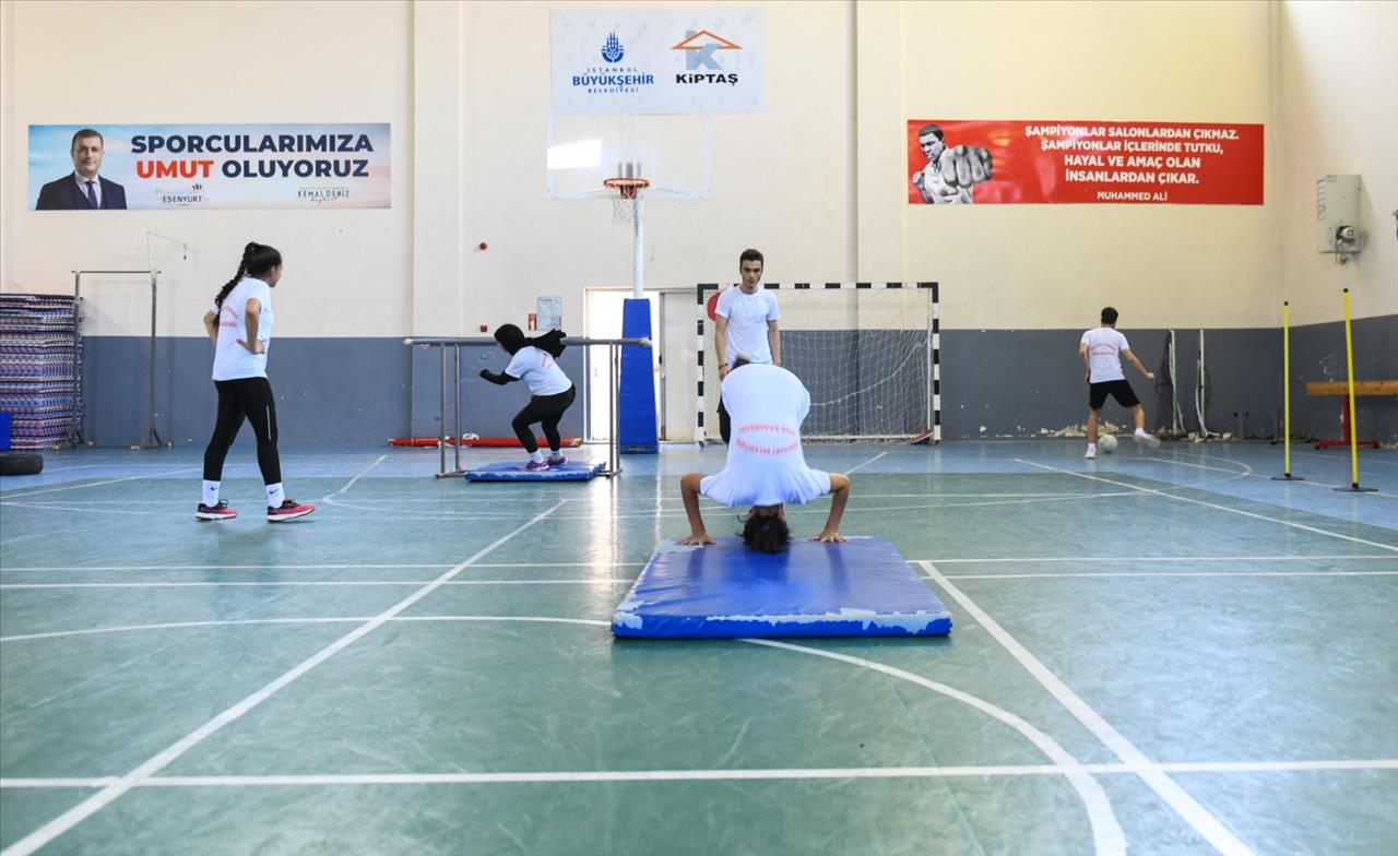 Esenyurt Belediyesi Spor Akademisi’nden Yüzde Yüz Başarı!