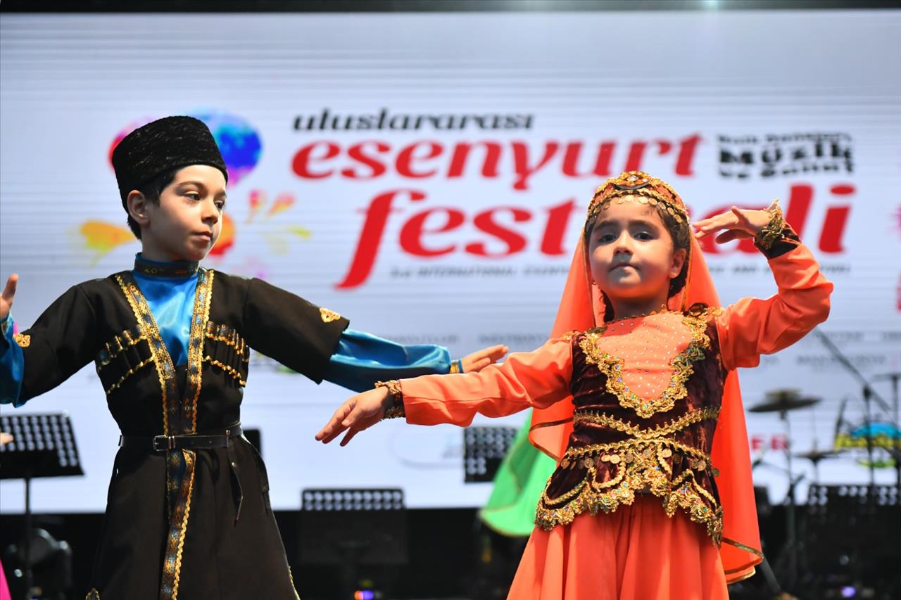 Esenyurt Uluslararası Dans Festivali Tuğçe Kandemir Konseriyle Sona Erdi